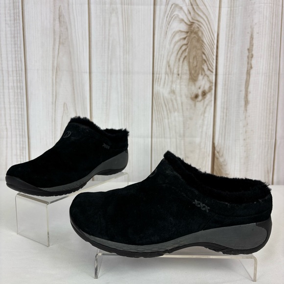 Merrell Shoes - Merrell Suede Leather Clogs Lined Low Heel Closed Toe Slip On Mules Black Size 8